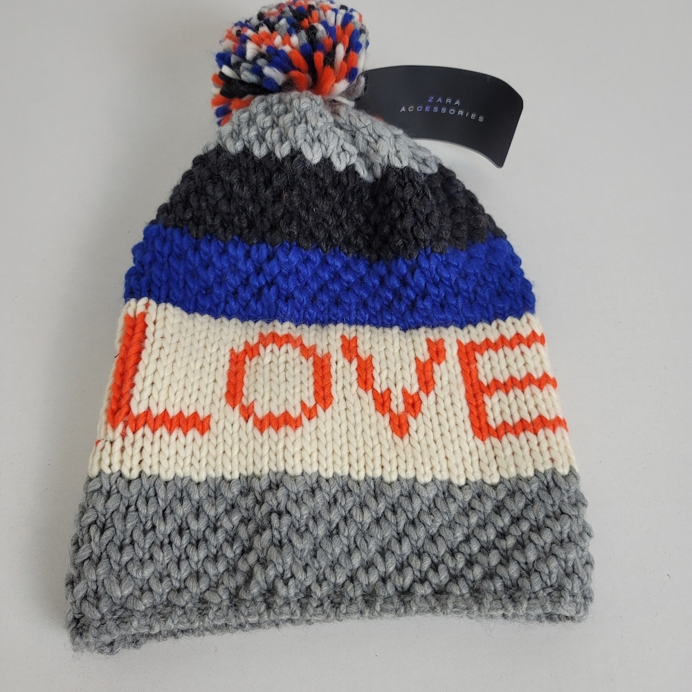 ZARA KNIT HAT W LOVE YOU GRAPHICS & POM